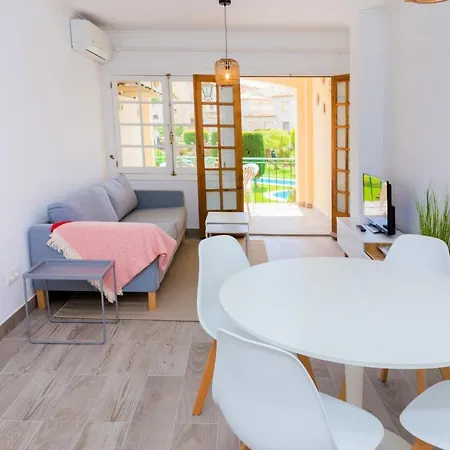 Isla Saint Tropez Arenal By Rock Apartment