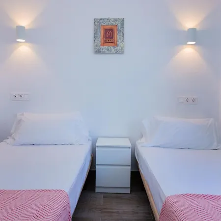 Isla Saint Tropez Arenal By Rock Apartment *